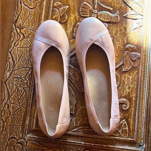 Vionic pink ballet flats